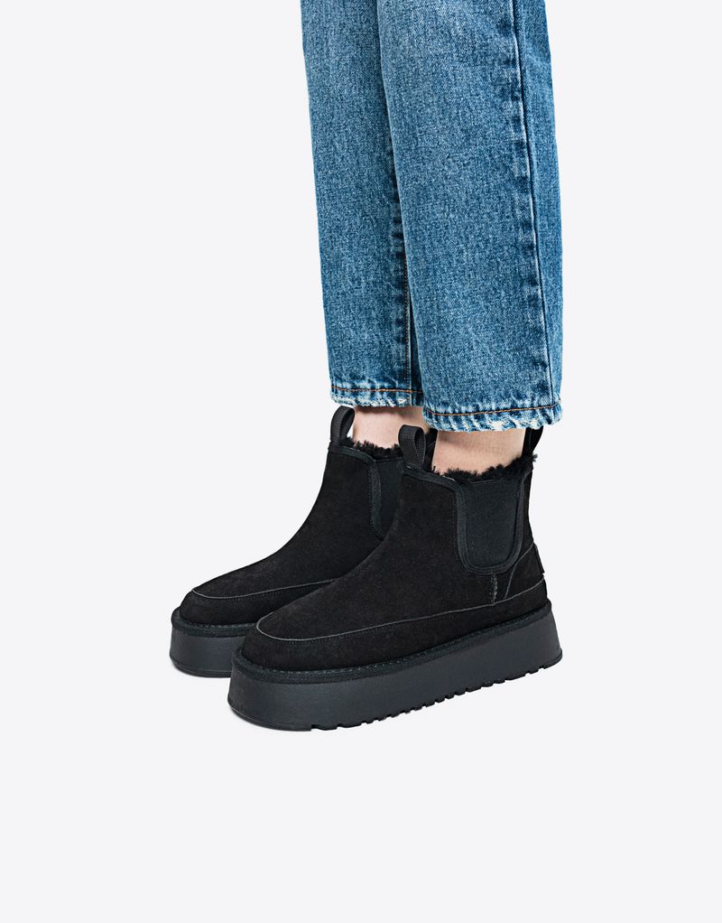 BOTA-LAMUR