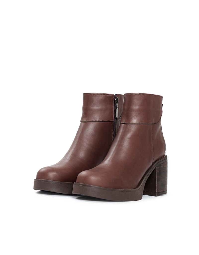 BOTA-LEONORA
